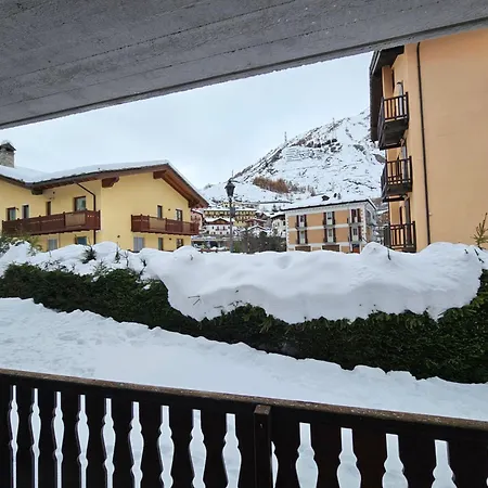 Splendid 300 Meters From The Slopes Apartamento La Thuile